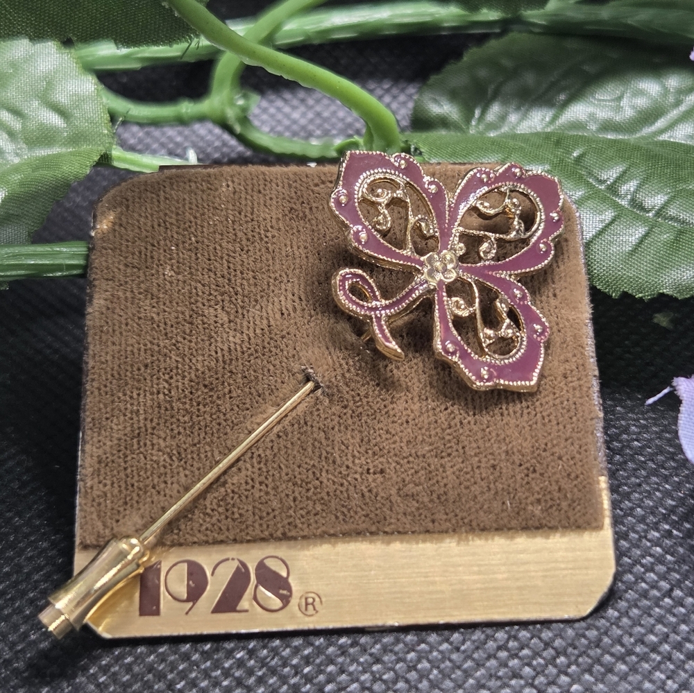 1928 Gold and Burgundy Stickpin